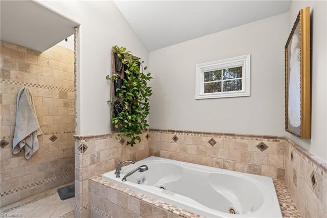 8905 Milestone Point, Clemmons, NC 27012