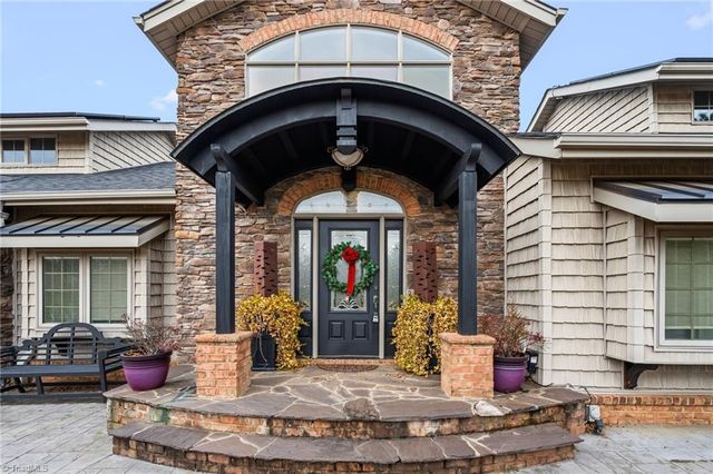 8905 Milestone Point, Clemmons, NC 27012