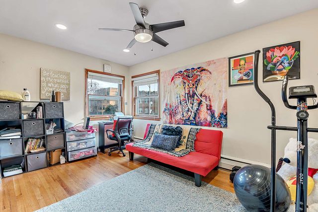 2 Le Moyne Parkway 2N, Oak Park, IL 60302