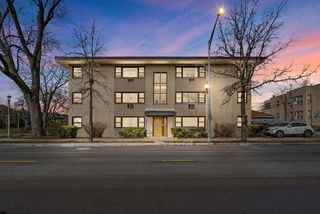 2 Le Moyne Parkway 2N, Oak Park, IL 60302