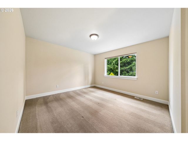 688 W X St, Washougal, WA 98671