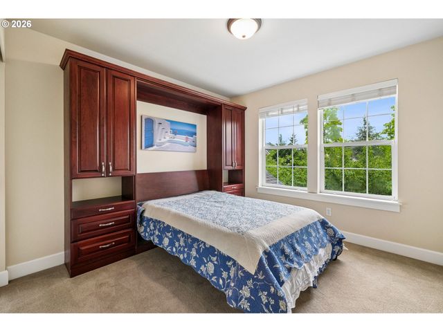 688 W X St, Washougal, WA 98671