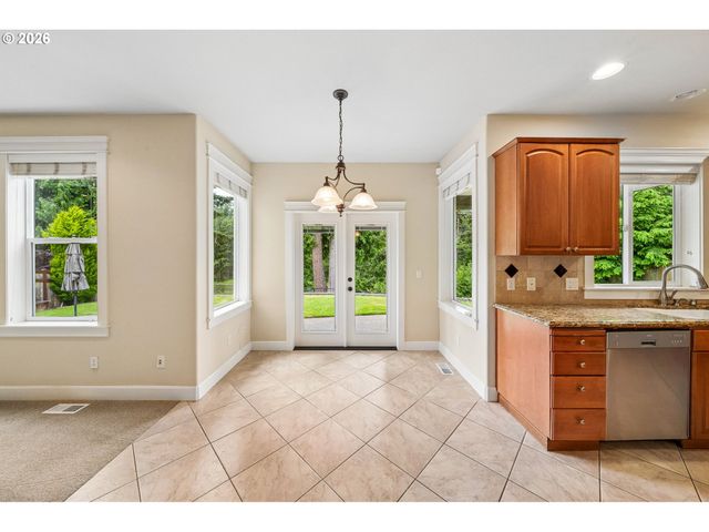 688 W X St, Washougal, WA 98671