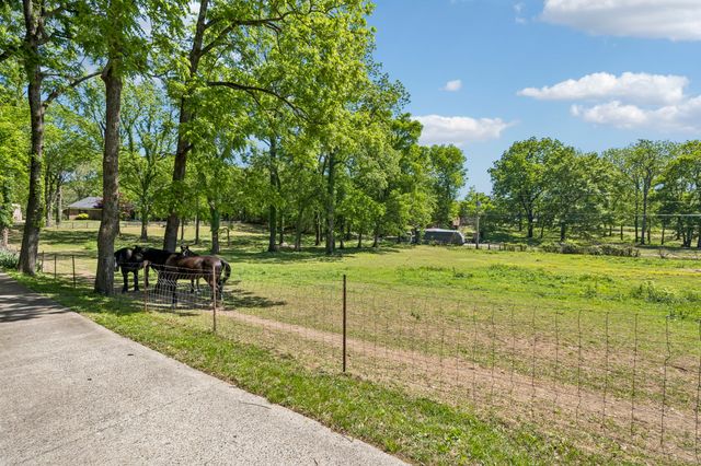 660 Allisona Rd, Eagleville, TN 37060