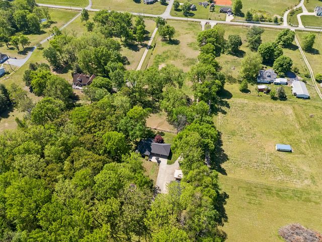 660 Allisona Rd, Eagleville, TN 37060