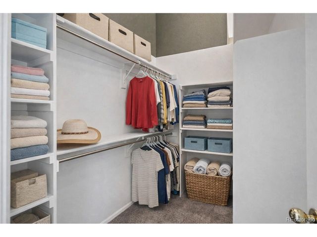 5932 S Versailles St, Aurora, CO 80015