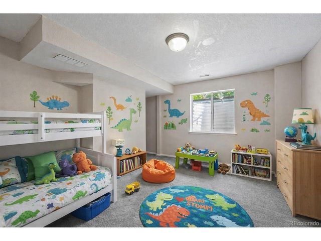 5932 S Versailles St, Aurora, CO 80015