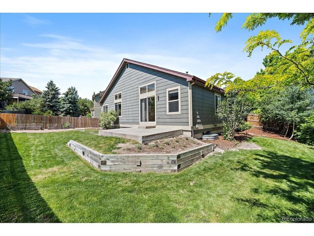 5932 S Versailles St, Aurora, CO 80015