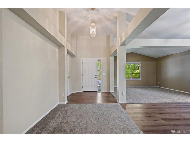 5932 S Versailles St, Aurora, CO 80015