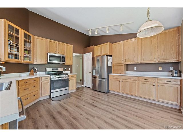 5932 S Versailles St, Aurora, CO 80015