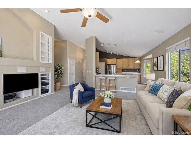 5932 S Versailles St, Aurora, CO 80015