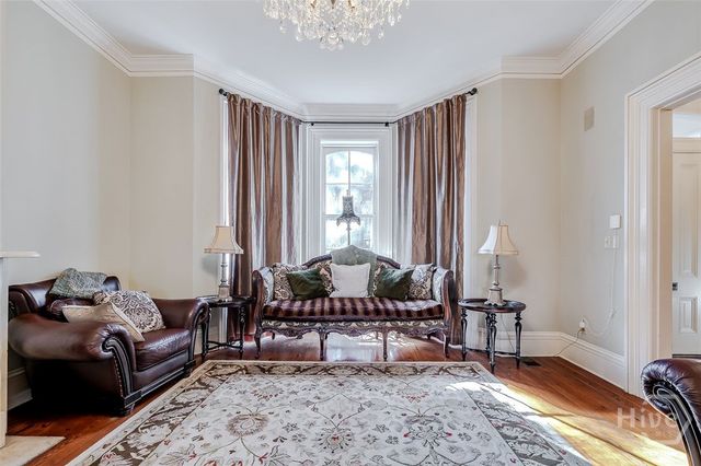 118 E Gaston Street, Savannah, GA 31401