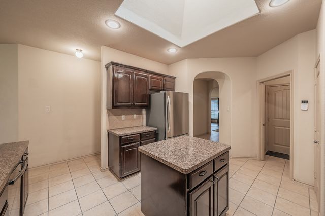 12713 Diamond Peak Drive, Fort Worth, TX 76177