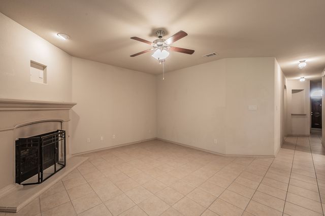 12713 Diamond Peak Drive, Fort Worth, TX 76177