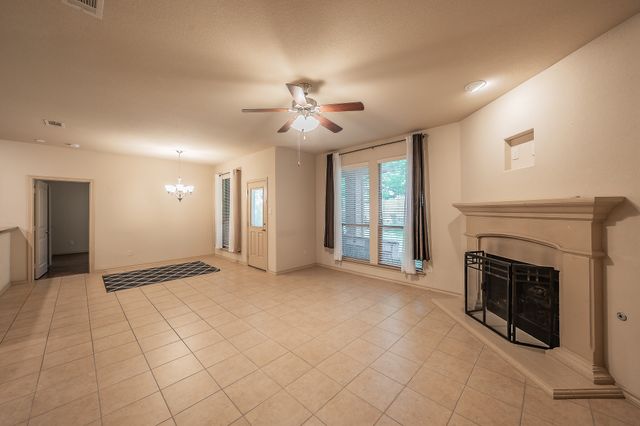 12713 Diamond Peak Drive, Fort Worth, TX 76177