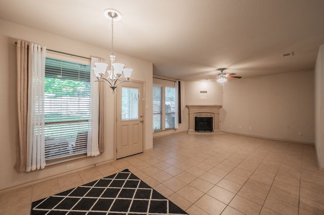 12713 Diamond Peak Drive, Fort Worth, TX 76177