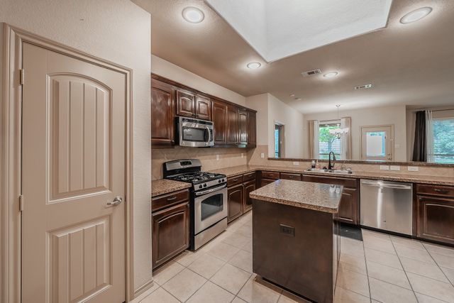 12713 Diamond Peak Drive, Fort Worth, TX 76177