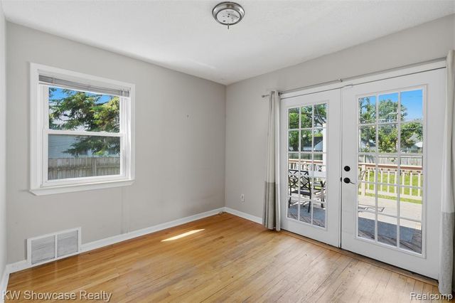 316 S Edison Avenue, Royal Oak, MI 48067
