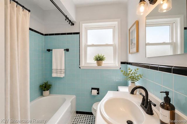 316 S Edison Avenue, Royal Oak, MI 48067