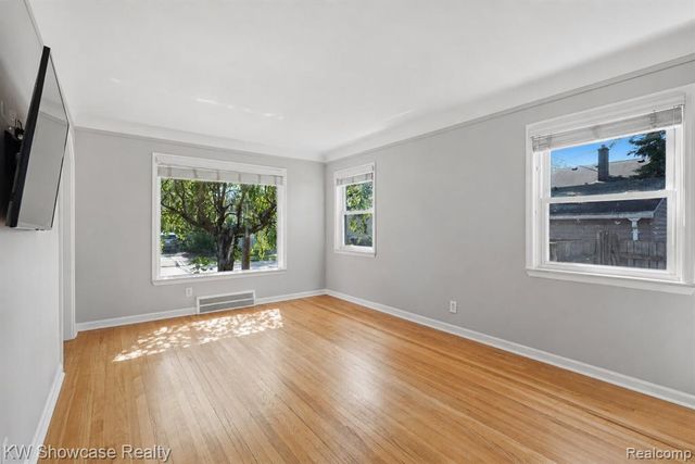 316 S Edison Avenue, Royal Oak, MI 48067