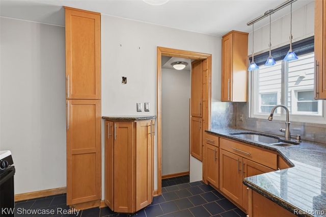 316 S Edison Avenue, Royal Oak, MI 48067
