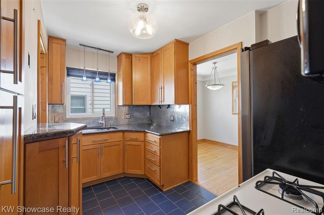 316 S Edison Avenue, Royal Oak, MI 48067