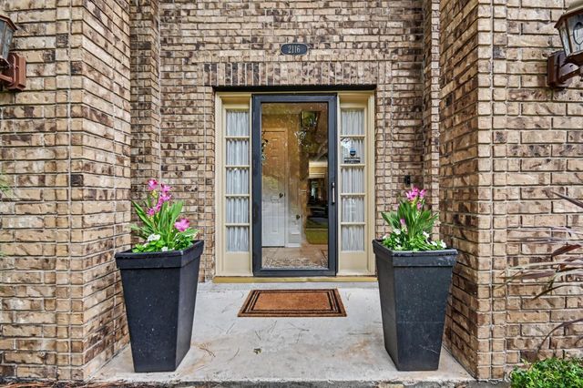 2116 Hollow Reef Circle, League City, TX 77573