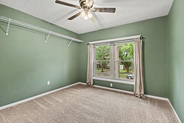 2116 Hollow Reef Circle, League City, TX 77573