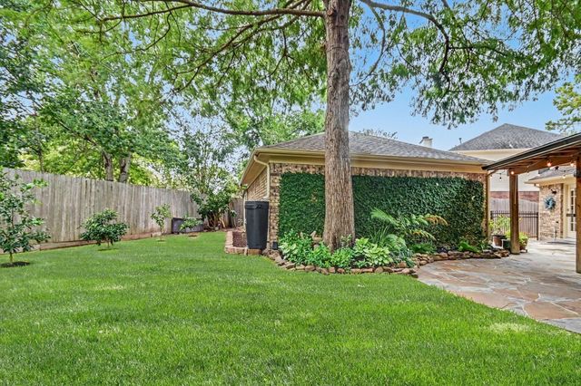 2116 Hollow Reef Circle, League City, TX 77573