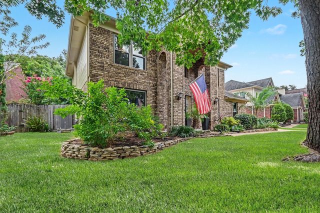 2116 Hollow Reef Circle, League City, TX 77573