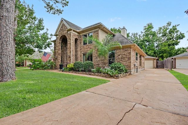 2116 Hollow Reef Circle, League City, TX 77573
