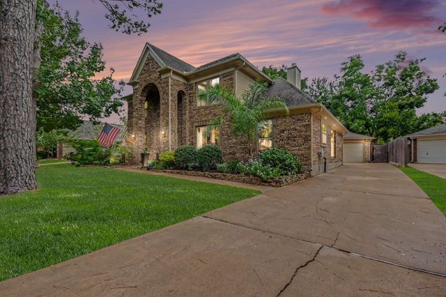 2116 Hollow Reef Circle, League City, TX 77573
