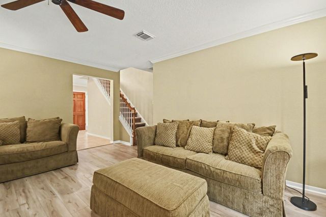 2116 Hollow Reef Circle, League City, TX 77573