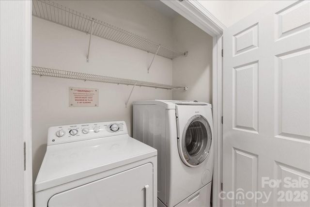 1000 E Woodlawn Road 118, Charlotte, NC 28209