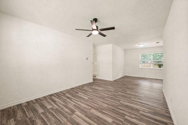 609 Crane Drive, Euless, TX 76039