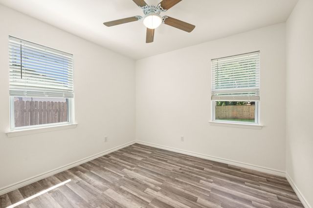 609 Crane Drive, Euless, TX 76039