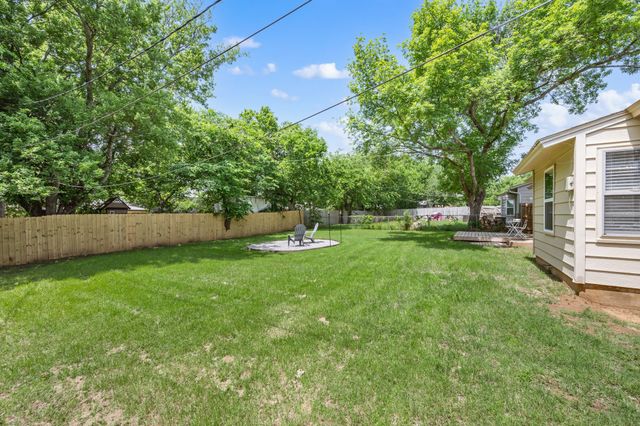 609 Crane Drive, Euless, TX 76039