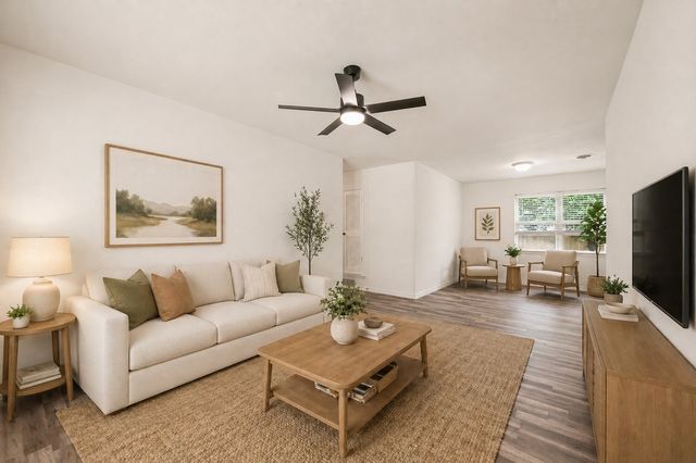 609 Crane Drive, Euless, TX 76039