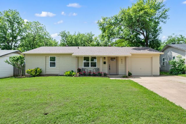 609 Crane Drive, Euless, TX 76039