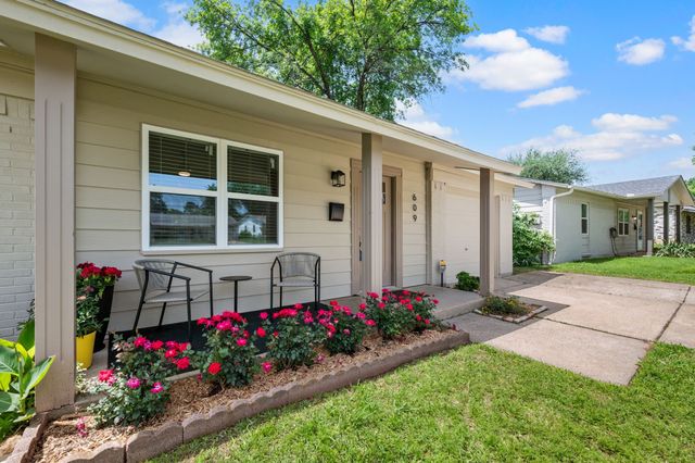 609 Crane Drive, Euless, TX 76039