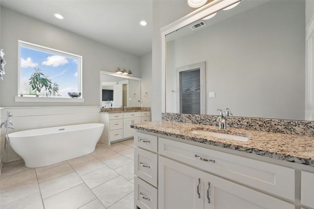 1180 W Fm 875, Midlothian, TX 76065