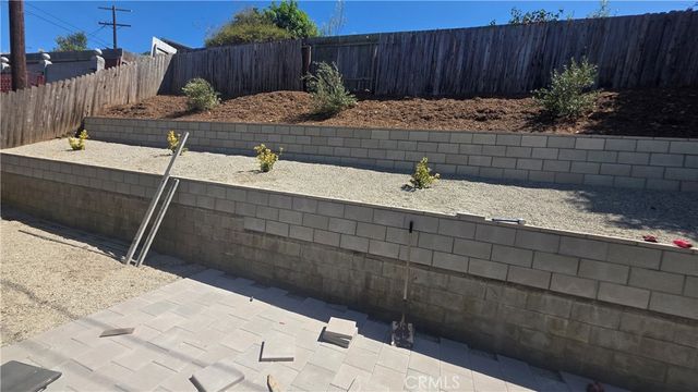 5418 Sanchez Drive, Los Angeles, CA 90008