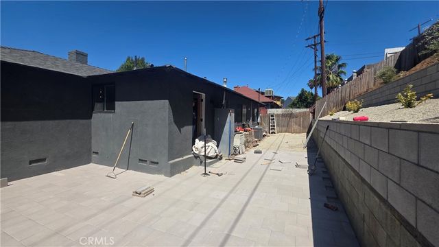 5418 Sanchez Drive, Los Angeles, CA 90008