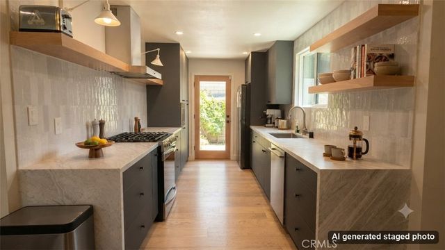 5418 Sanchez Drive, Los Angeles, CA 90008