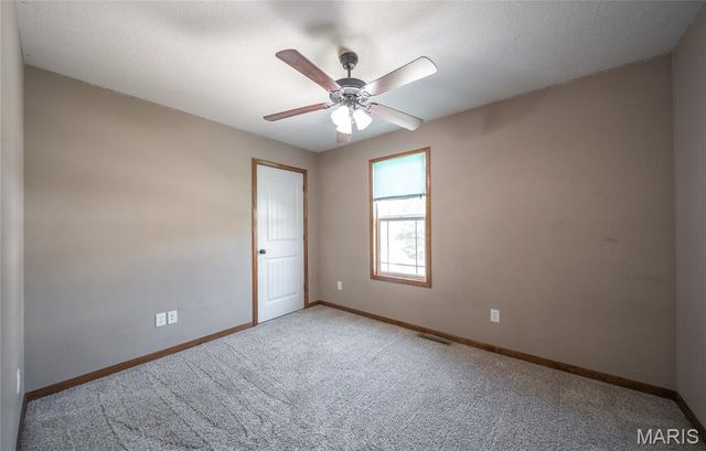 16150 Haidyn Road, St Robert, MO 65584