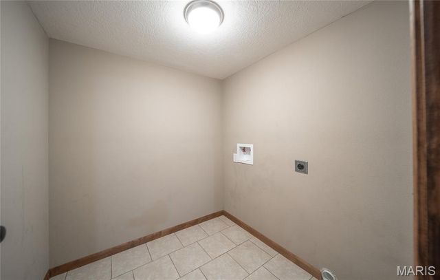 16150 Haidyn Road, St Robert, MO 65584