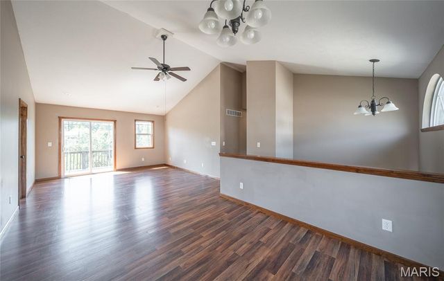 16150 Haidyn Road, St Robert, MO 65584