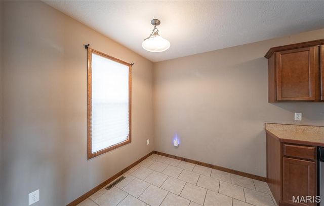 16150 Haidyn Road, St Robert, MO 65584