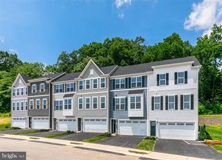 36 RAIL YARD DR, Enola, PA 17025