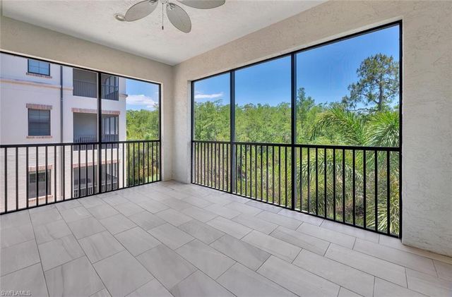 16374 Viansa WAY 301, Naples, FL 34110